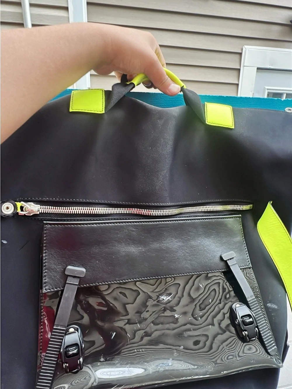 DSQUARED2 bag belongs